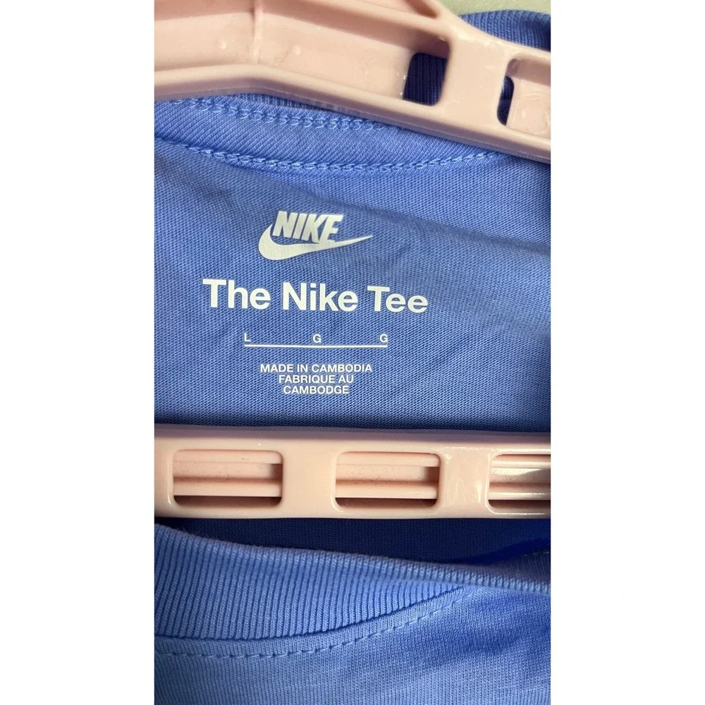 NWT Nike Air Mens Graphic T-Shirt Light‎ Blue Large